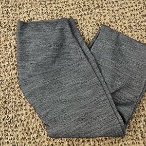 EUC heather Grey Lululemon Align 25 size 6